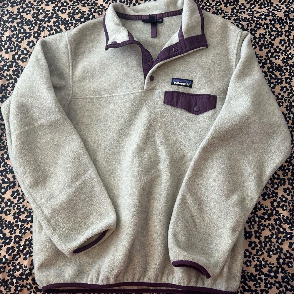 Patagonia Men's Beige and Dark Purple Crewneck Sweater